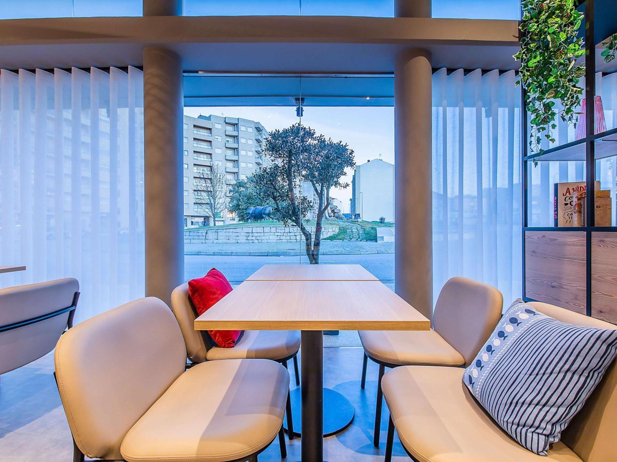 Hotel Ibis Браганса Экстерьер фото