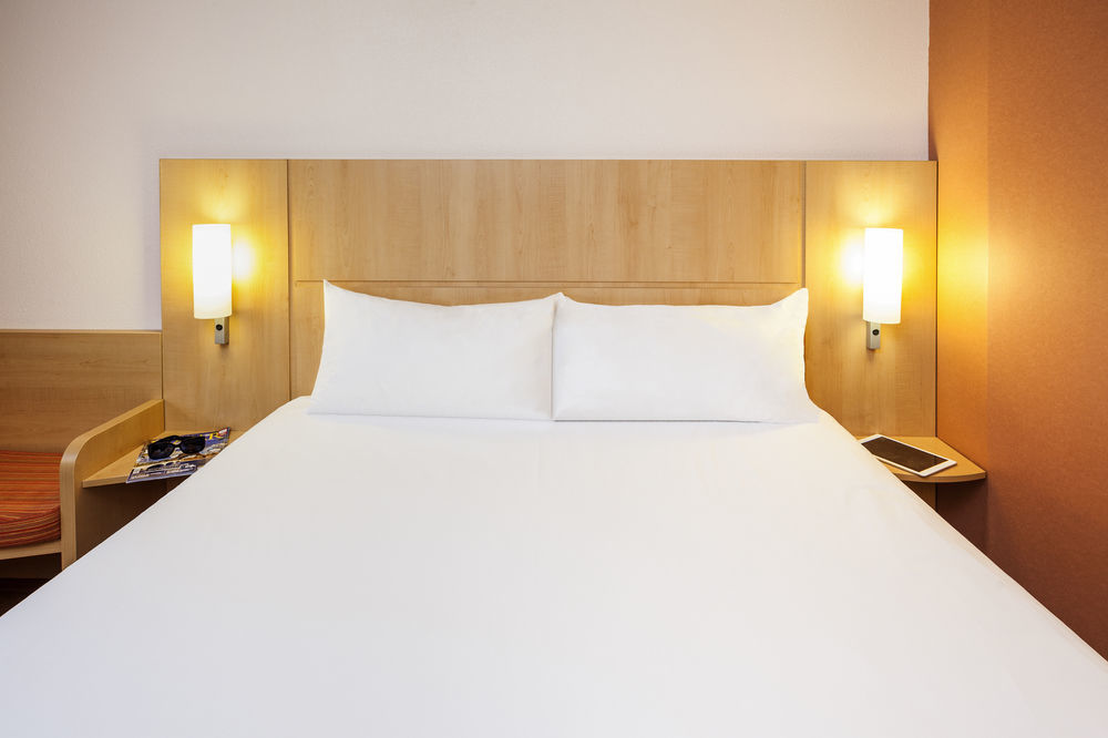 Hotel Ibis Браганса Экстерьер фото